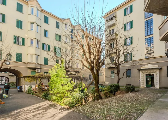 Easytopstay - New And Functional Apartments Near The Metro